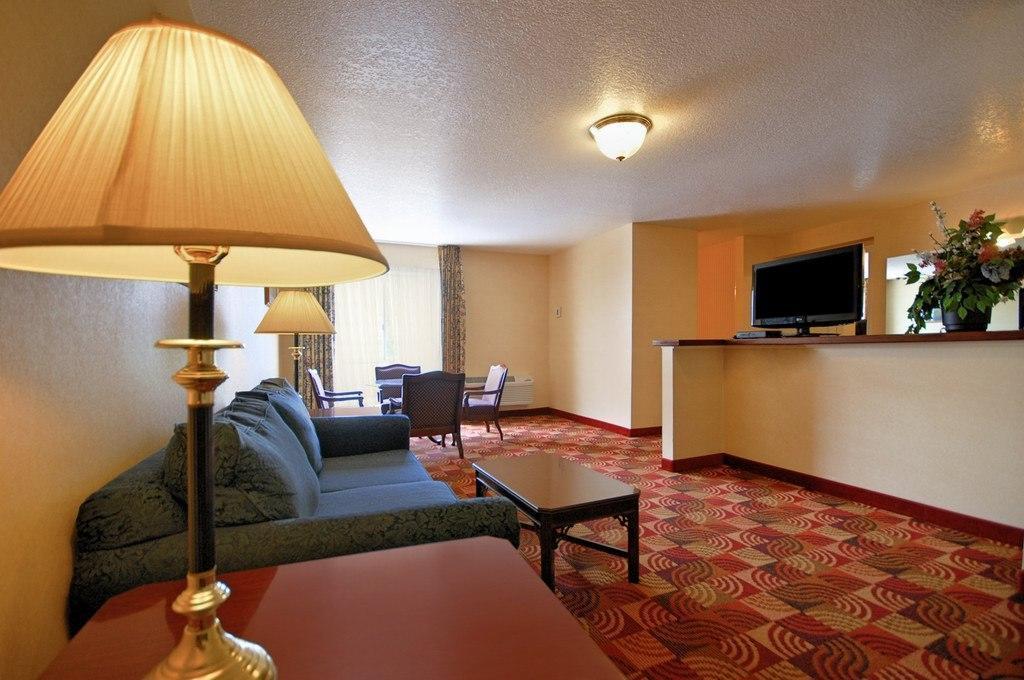 Comfort Suites Red Bluff near I-5 Exterior foto