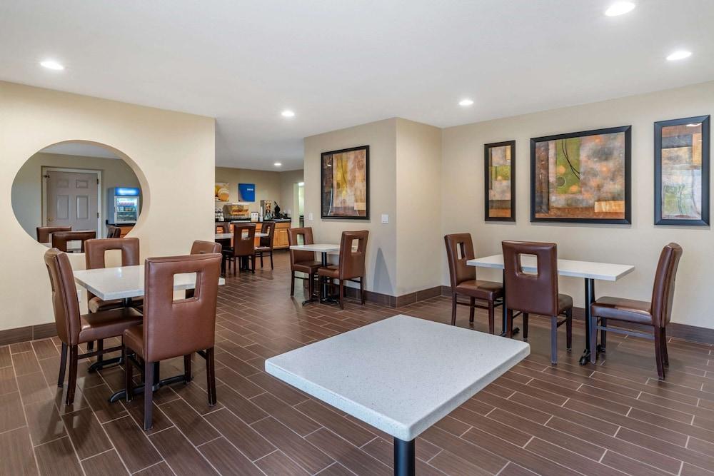 Comfort Suites Red Bluff near I-5 Exterior foto