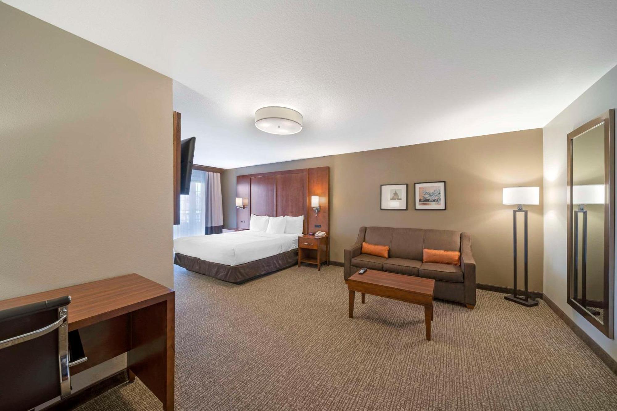 Comfort Suites Red Bluff near I-5 Exterior foto