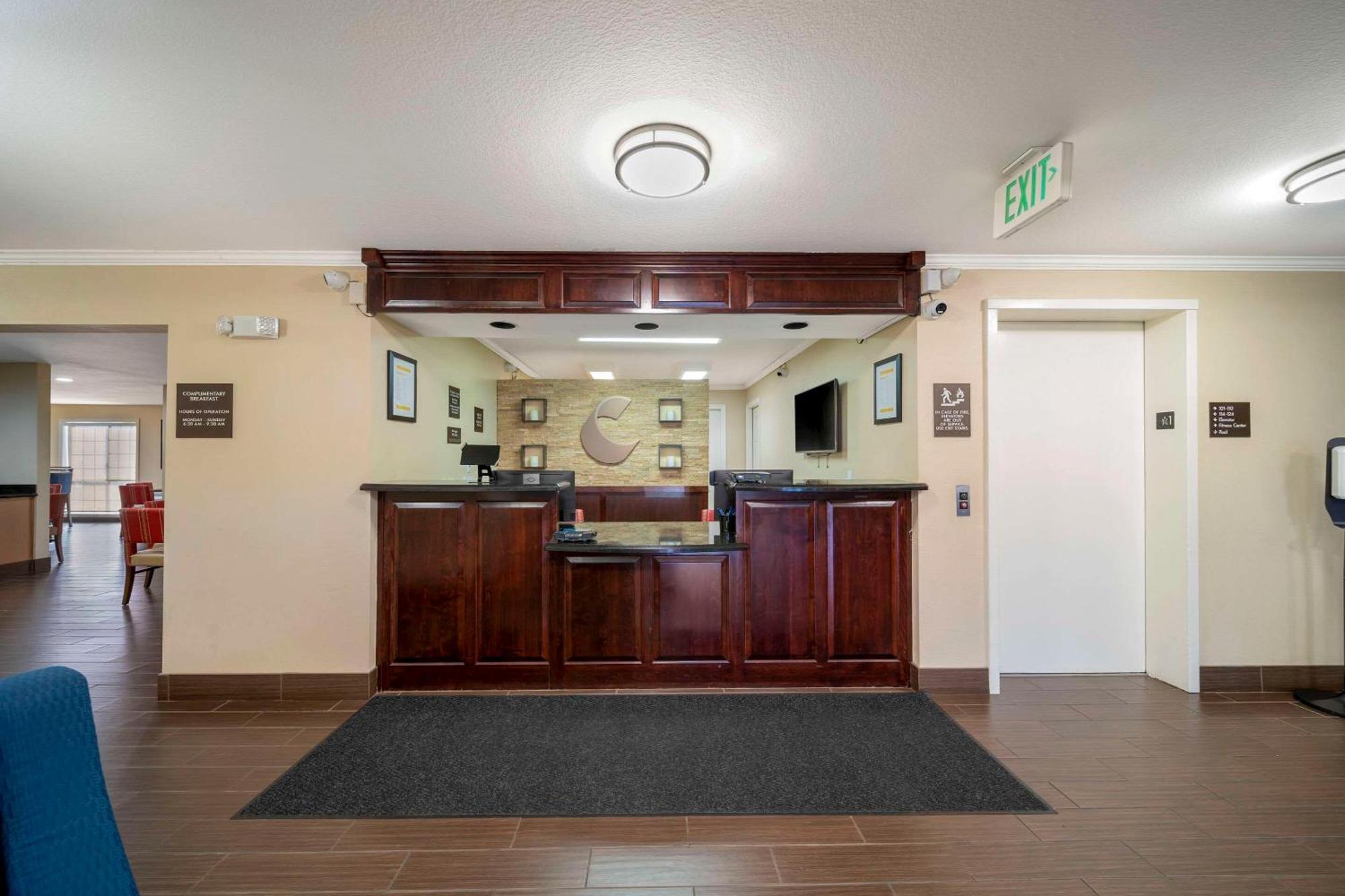 Comfort Suites Red Bluff near I-5 Exterior foto
