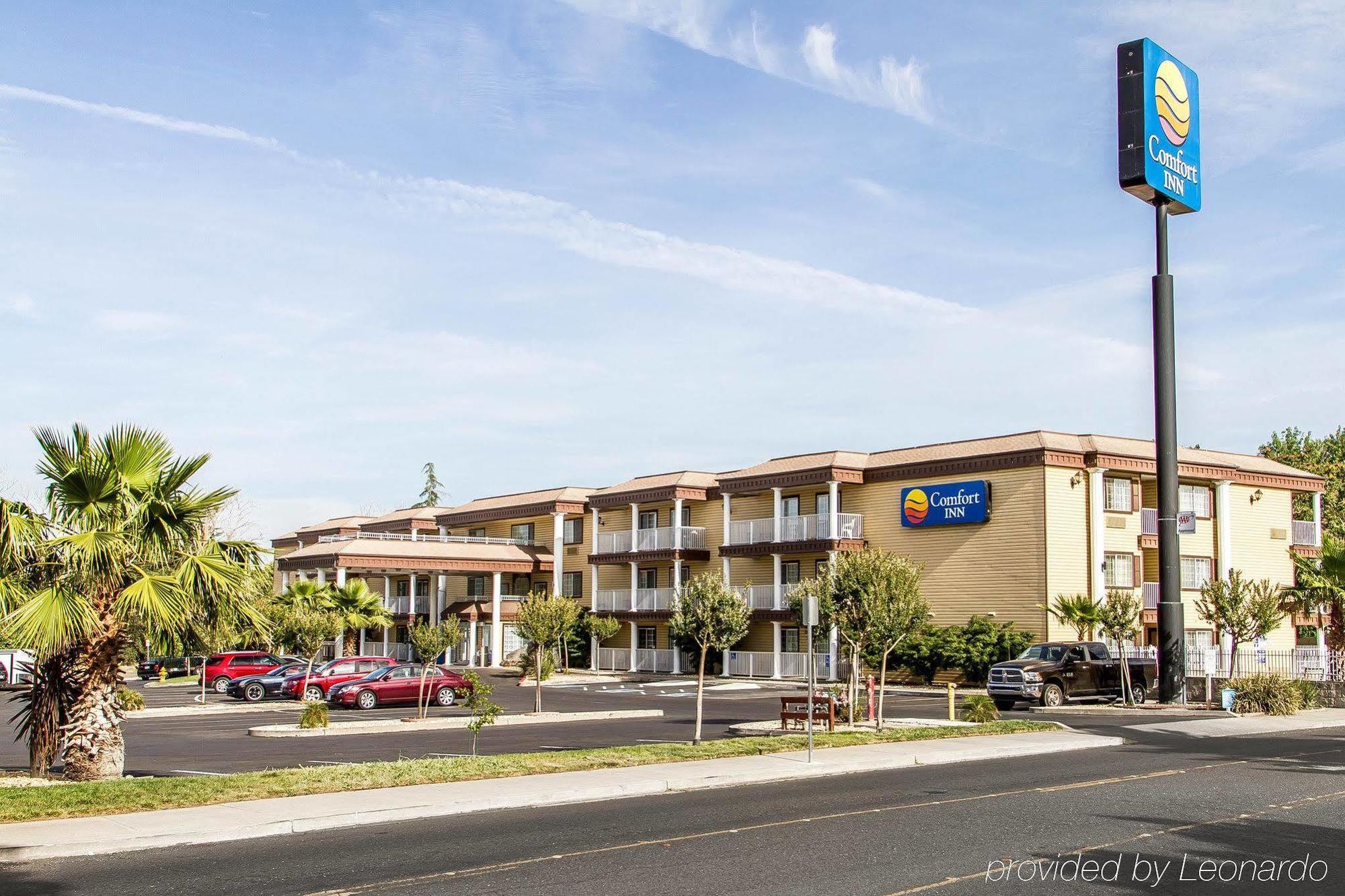 Comfort Suites Red Bluff near I-5 Exterior foto